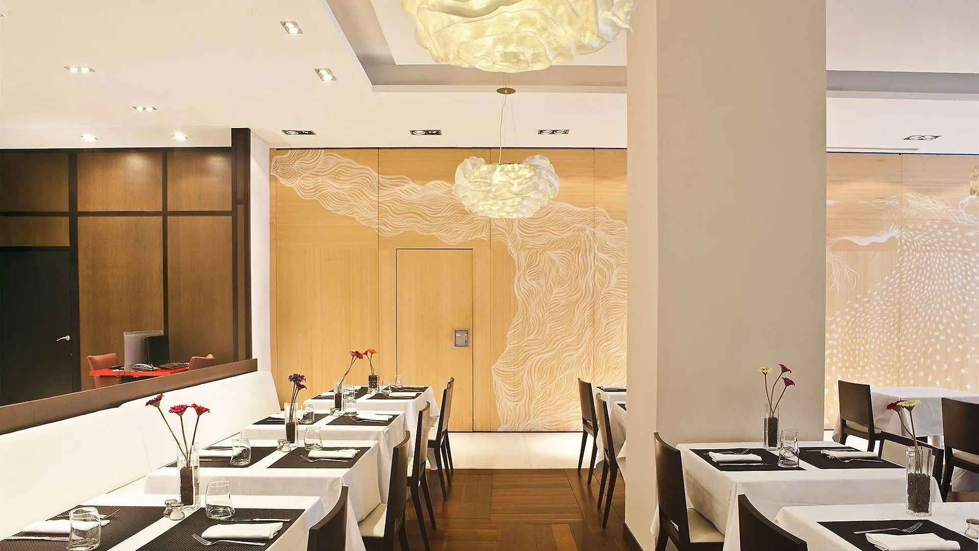 Grupotel Gran Via 678 Barcelona 4*,
